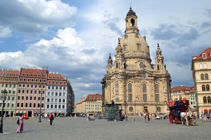 The Dresden Frauenkirche and horse carriage