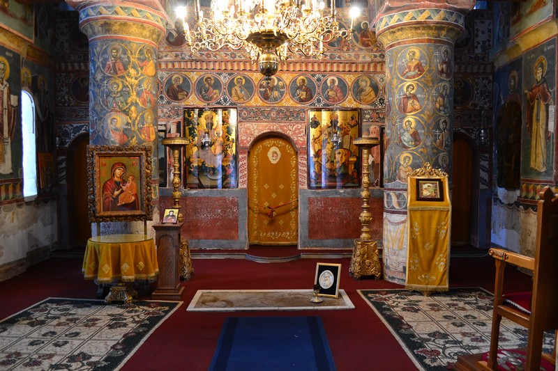 Vlad the Impailer's tomb, Comana Monastery